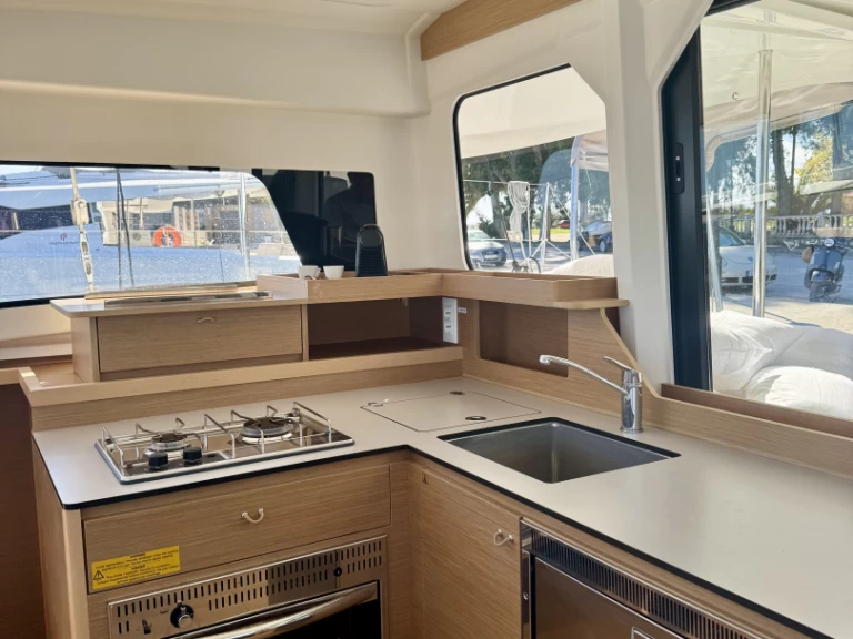 Uthyrning Katamaran  Excess med en båtlicens 