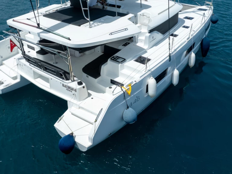 Lagoon Lagoon 46 charter bareboat eller skeppad i Fethiye