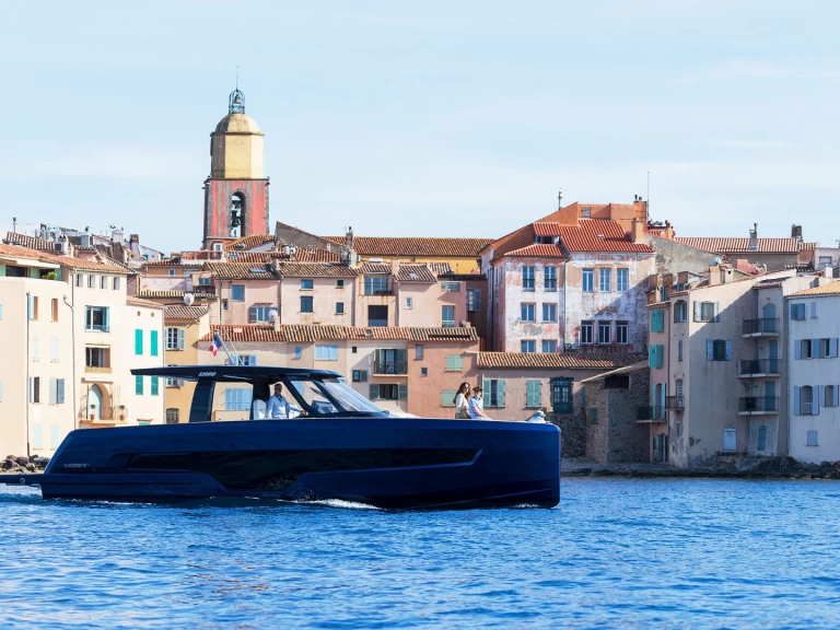 Fjord Fjord 41 XL charter bareboat eller skeppad i Kaštela