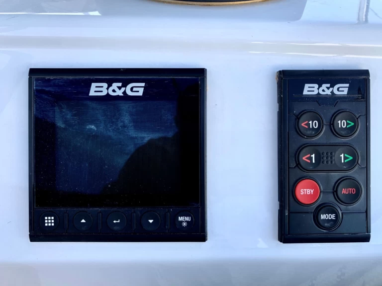 Hanse Hanse 508 charter bareboat eller skeppad i Sámi