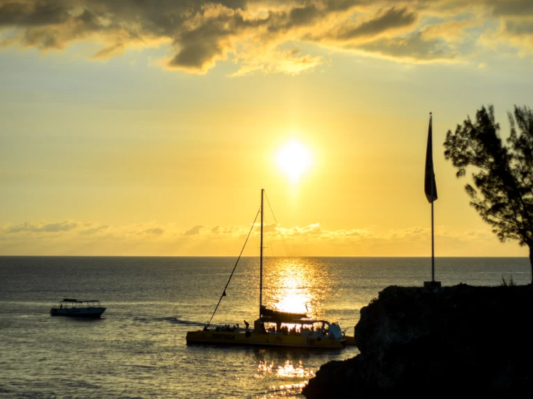 Custom Custom charter bareboat eller skeppad i Ocho Rios