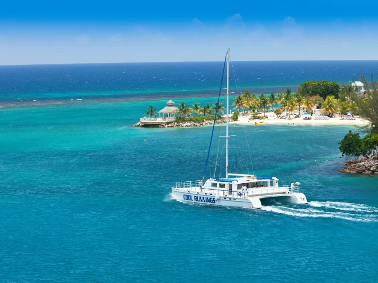 Yacht charter Ocho Rios billig Custom