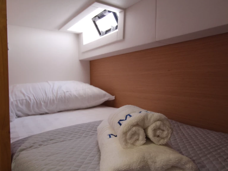 Dufour Dufour Catamarans 48 Sail charter bareboat eller skeppad i Castiglioncello