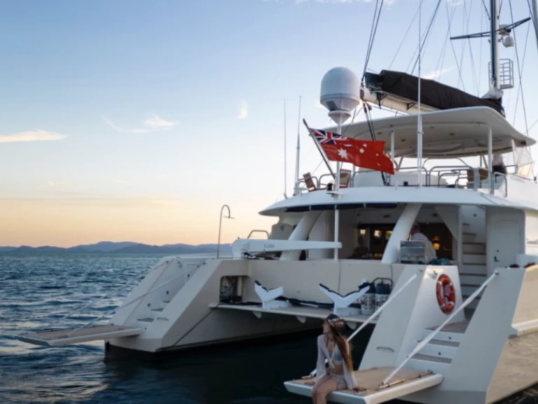 Hyr en suncost Custom Expedition Yacht Airlie Beach 