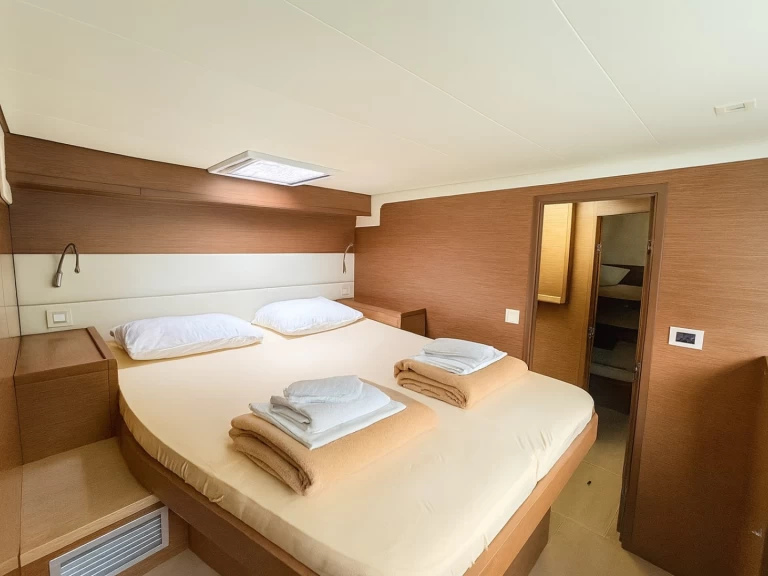 Yacht charter Skiathos billig Lagoon 52[G]