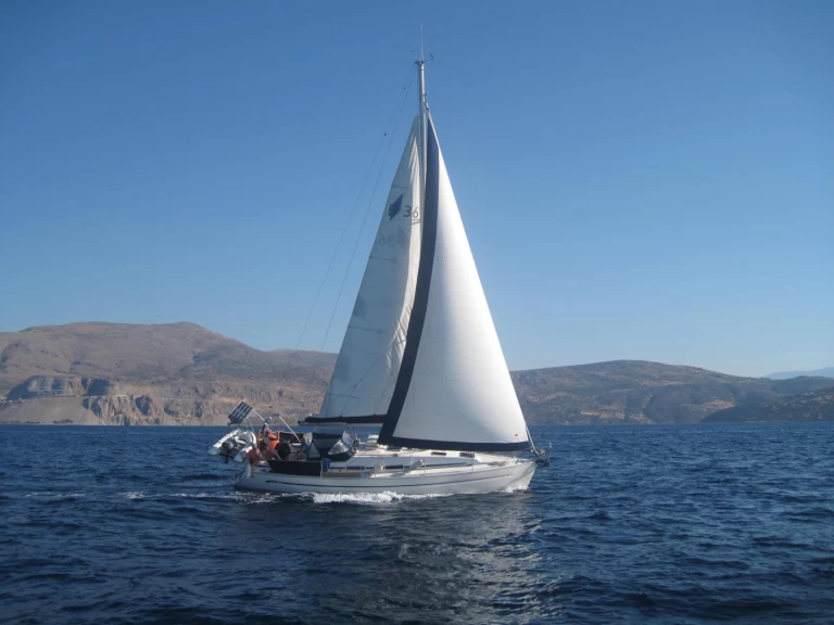 Bavaria Bavaria 36 charter bareboat eller skeppad i Pointe-à-Pitre