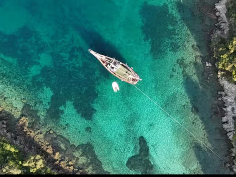 Segelbåt  för uthyrning Paxós till det bästa priset 