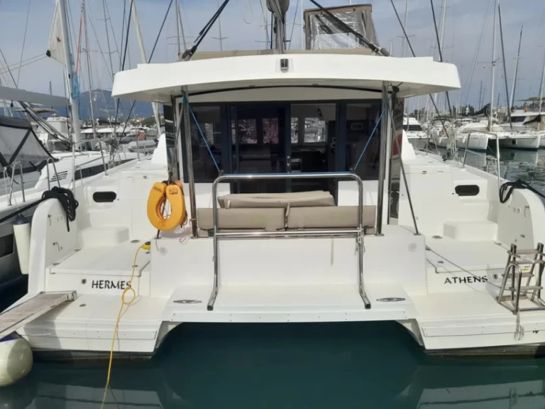 Bali Bali cat space charter bareboat eller skeppad i Preveza
