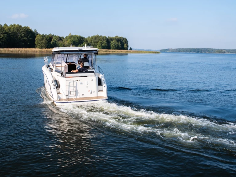 Uthyrning Kanalbåt i Ogonki - Futura 860