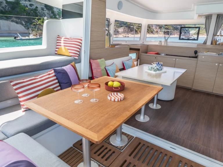 Katamaran  för uthyrning Capo d'Orlando till det bästa priset 