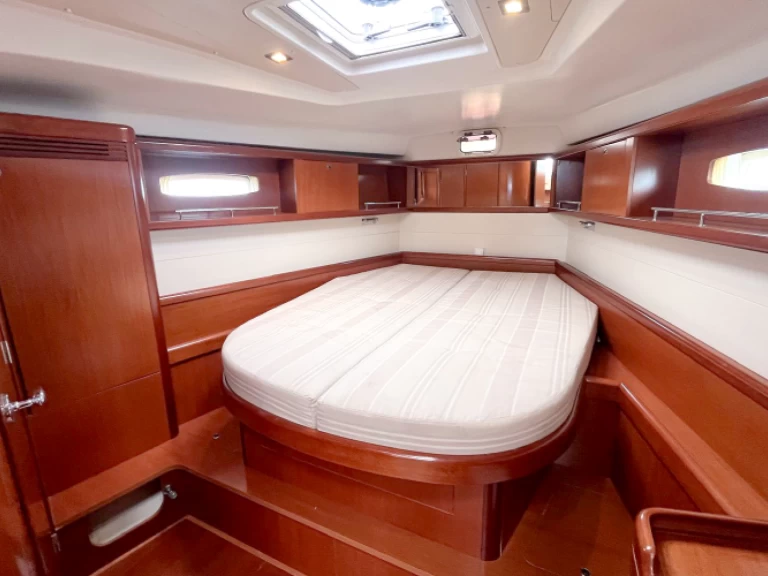 Båtuthyrning Bénéteau Oceanis 50 i Ajaccio på Samboat 