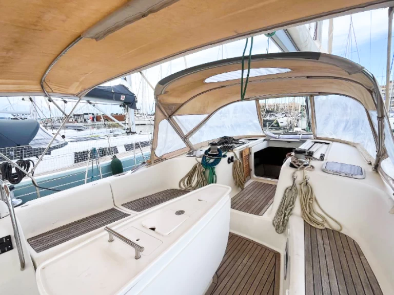 Yacht charter Ajaccio billig Oceanis 50