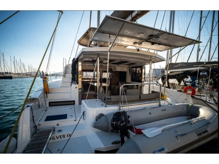 Uthyrning Katamaran  Bali med en båtlicens 