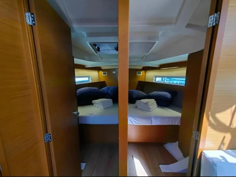 Segelbåt  för uthyrning Alimos till det bästa priset 