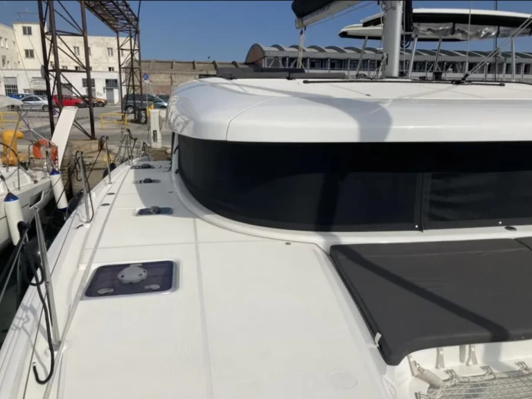 Hyra Katamaran  med eller utan skeppare Lagoon Volos 