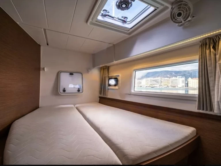 Uthyrning Katamaran  Lagoon med en båtlicens 