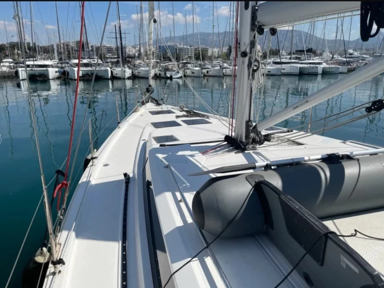 Uthyrning Alimos - Bavaria Bavaria C45 av Samboat 