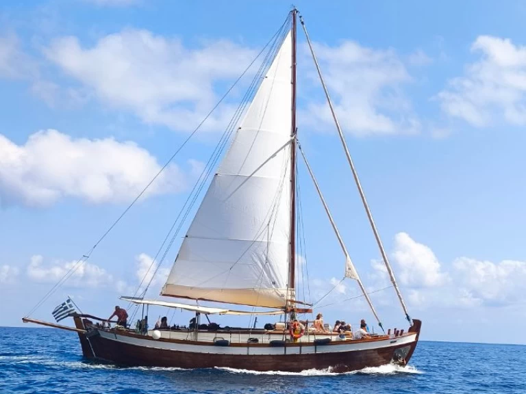 Hyr en  Trehantiri Skópelos 