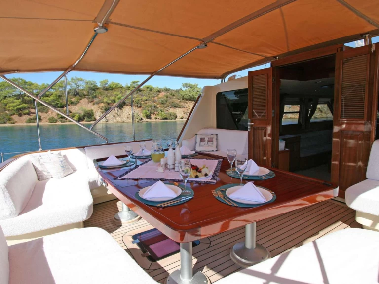 Uthyrning Lyx yacht i Bodrum - Custom Tango Charlie