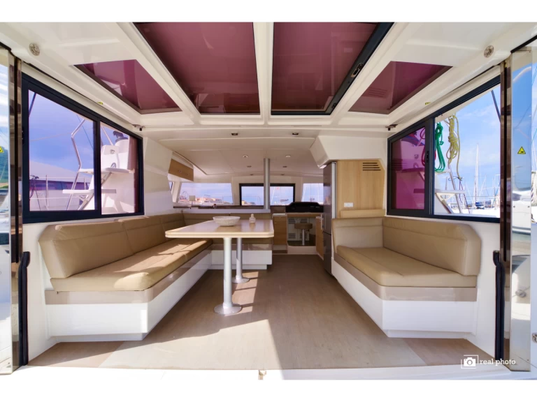 Katamaran  för uthyrning Olbia till det bästa priset 