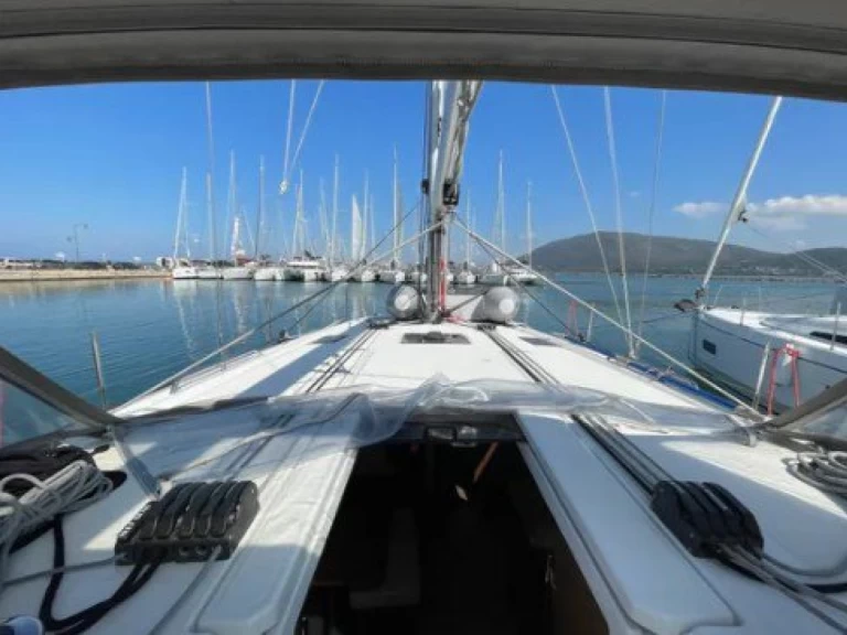 Uthyrning Segelbåt  Bénéteau med en båtlicens 