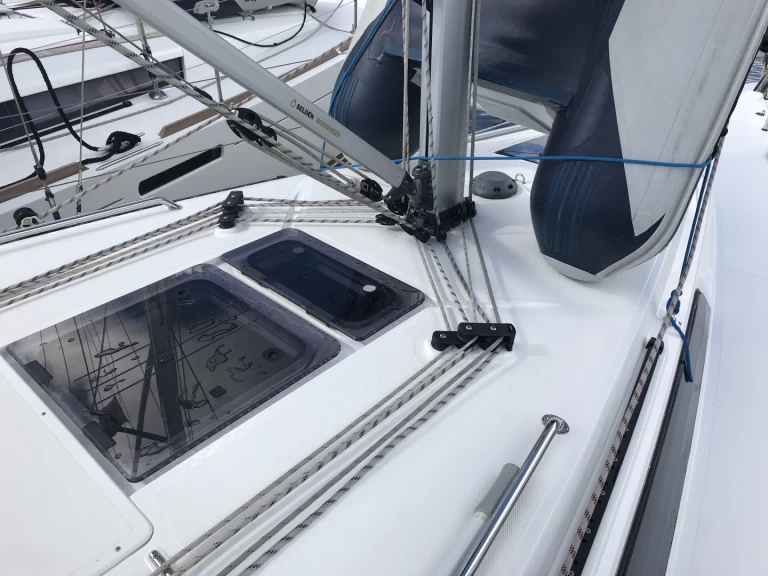 Yacht charter Cugnana Verde billig Bavaria Cr 34