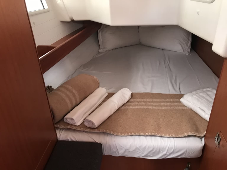 Båtuthyrning Bavaria Bavaria Cr 34 i Cugnana Verde på Samboat 