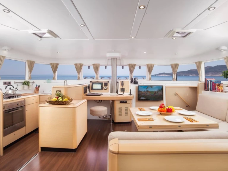 Yacht charter Lavrio billig Lagoon 500