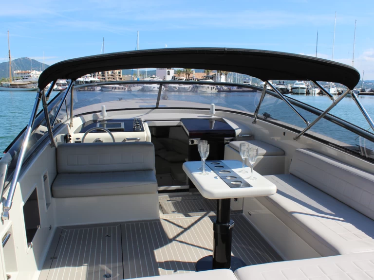 Uthyrning Motorbåt  VanDutch med en båtlicens 