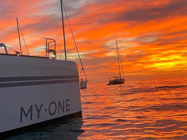 Katamaran  för uthyrning Cagliari till det bästa priset 