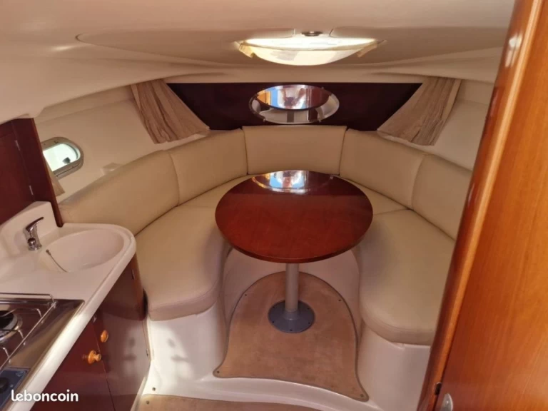 Hyr en Jeanneau Leader 805 Frankrike  