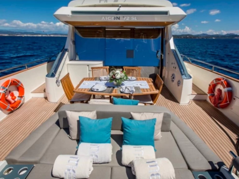 Uthyrning Saint-Tropez - Aicon 72 SL av Samboat 