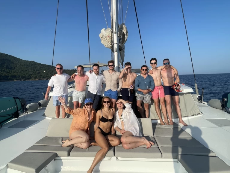 Hyra Katamaran  med eller utan skeppare Fountaine Pajot Le Marin 