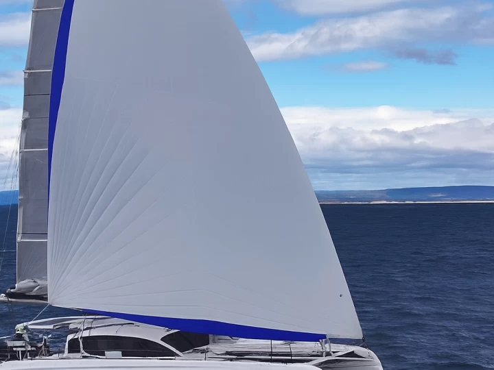 Hyr en Outremer 52 Lorient 