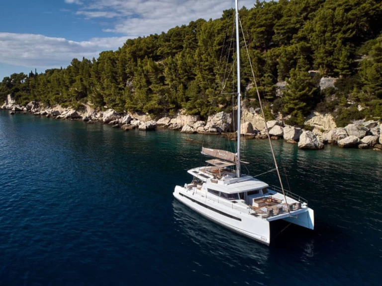 Yacht charter Palma de Mallorca billig Bali 5.4