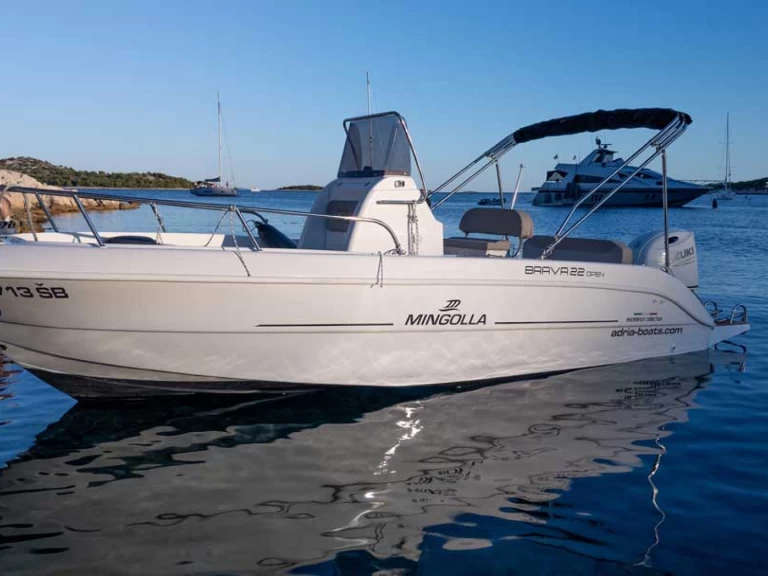 Båtuthyrning Mingolla Brava 22 Open i Šibenik  på Samboat 