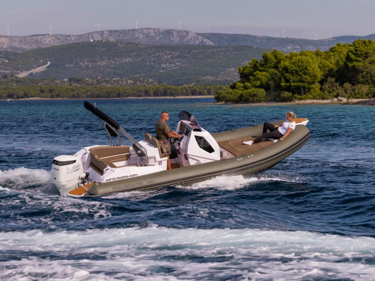 Hyra RIB med eller utan skeppare Italboats Šibenik  