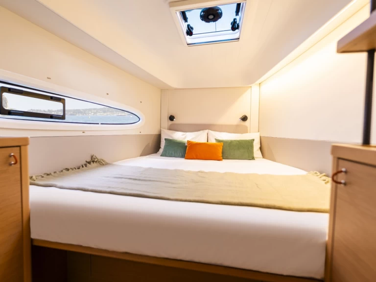 Katamaran  för uthyrning Alimos till det bästa priset 