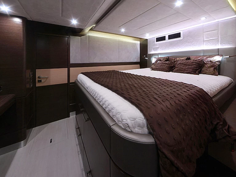 Katamaran  för uthyrning Lavrio till det bästa priset 