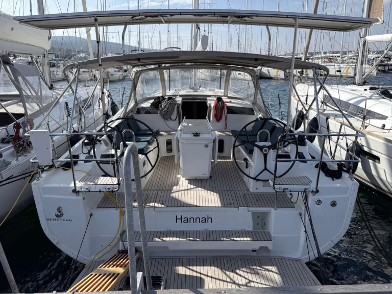 Uthyrning Segelbåt  Bénéteau med en båtlicens 