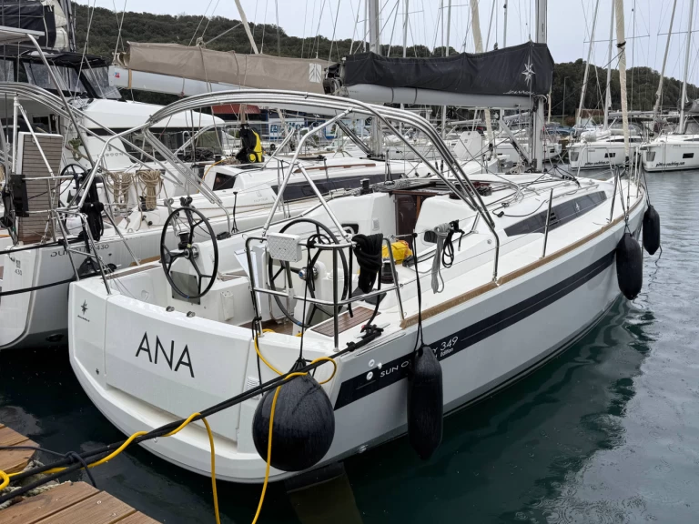 Båtuthyrning Jeanneau Sun Odyssey 349 i Pula  på Samboat 