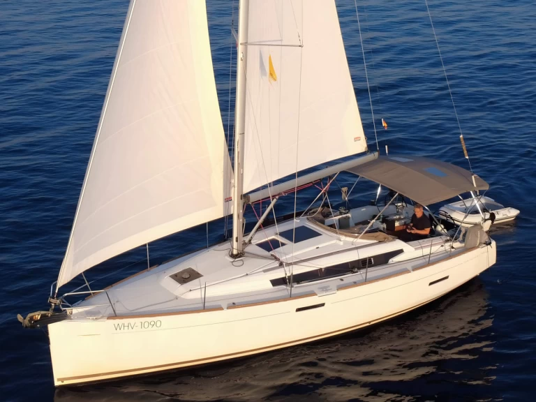 Yacht charter Pula  billig Sun Odyssey 389