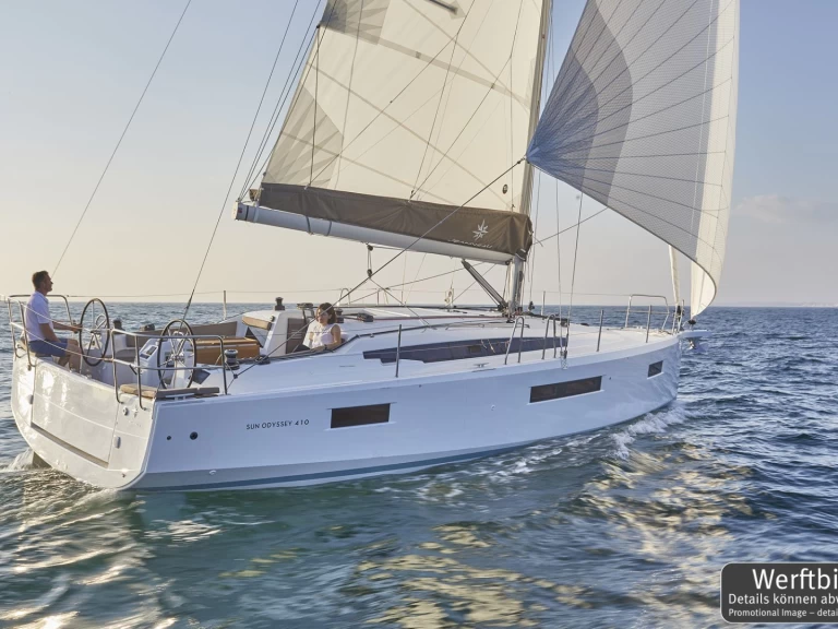 Jeanneau Sun Odyssey 410 charter bareboat eller skeppad i Rogoznica