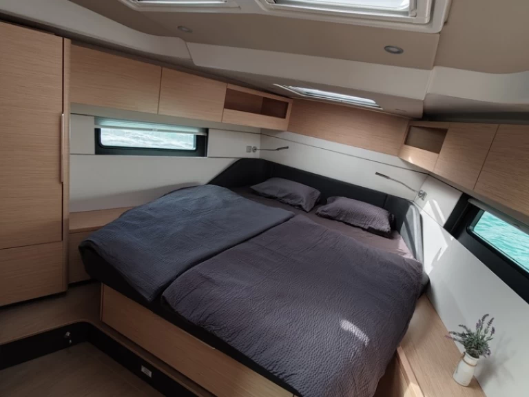 Yacht charter Pomer billig Hanse 460