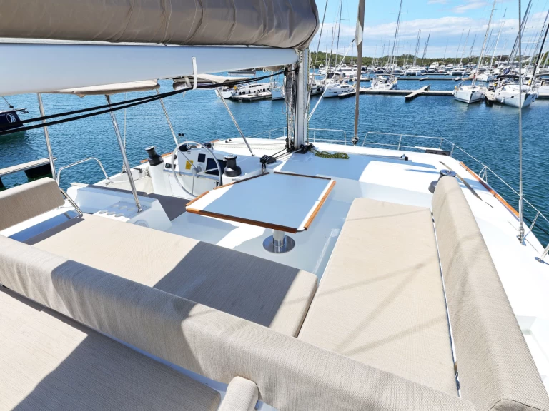 Båtuthyrning Bali Bali 4.4 i Šibenik  på Samboat 