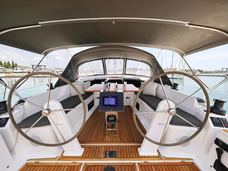 Hyr en Hanse Hanse 418 Donji Seget 