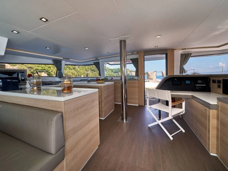 Yacht charter Nassau billig Bali 5.4