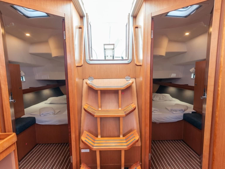 Uthyrning Segelbåt  Bavaria med en båtlicens 