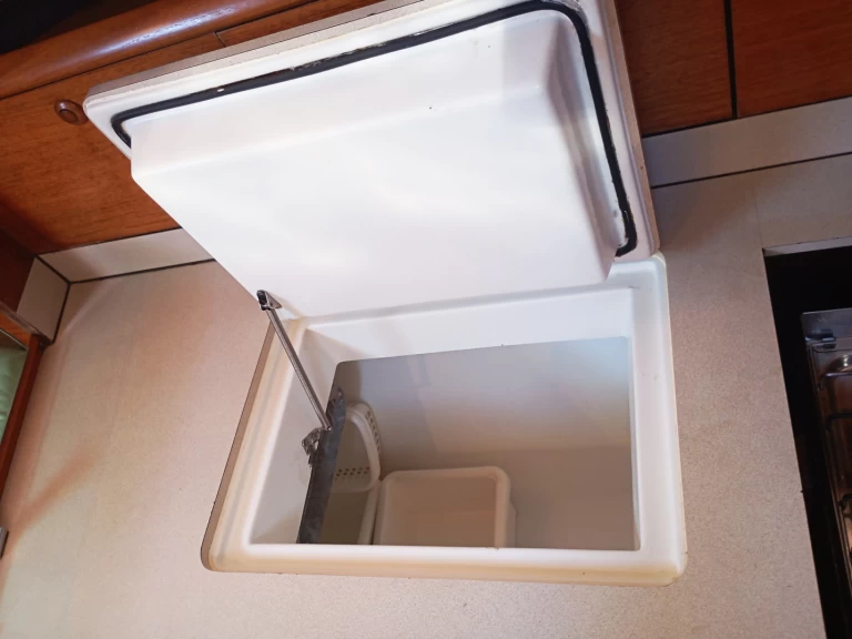 Uthyrning Nikiána - Jeanneau Sun Odyssey 37 av Samboat 