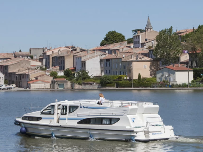 Yacht charter Casale sul Sile billig Magnifique